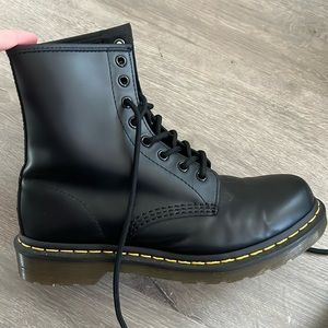 Docs size 8